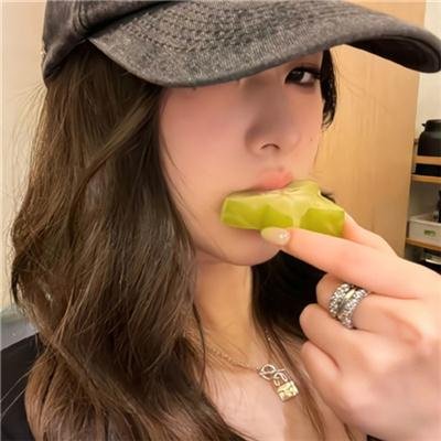 毕打自己人粤语